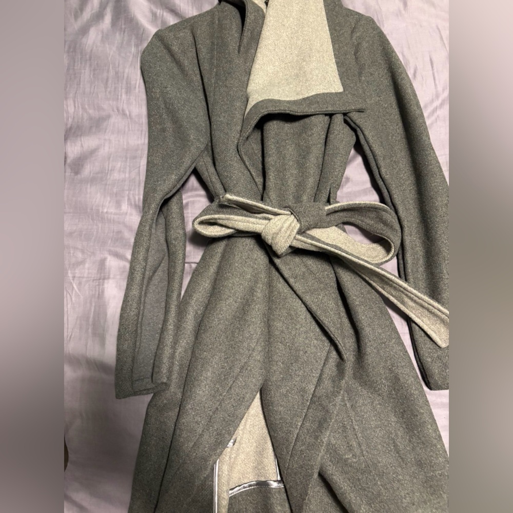 BCBGeneration Coat New with Tag - Picture 13 of 14